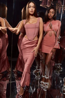 Rose Mesh Corset 25 Rose Mesh Corset -Traumhafte Kleider 1638148102 colette r12