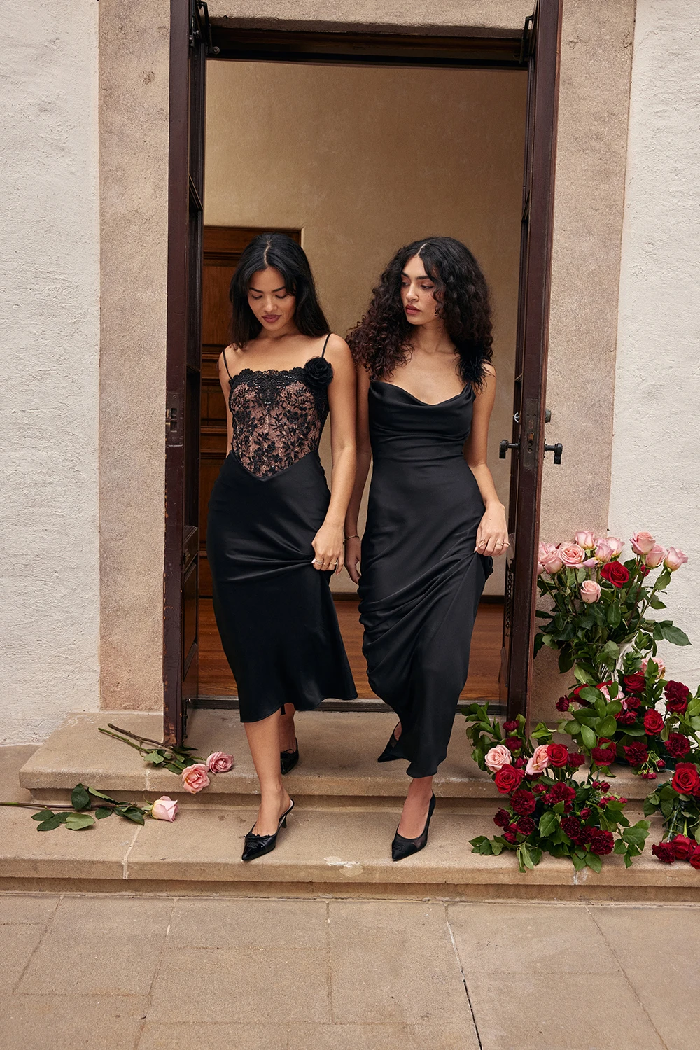 Black Satin Maxi Dress 15 Black Satin Maxi Dress – Bild 13