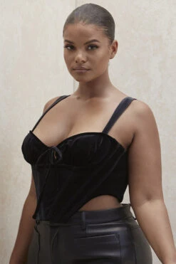 Black Velvet Cupped Corset Top -Traumhafte Kleider aayla 10