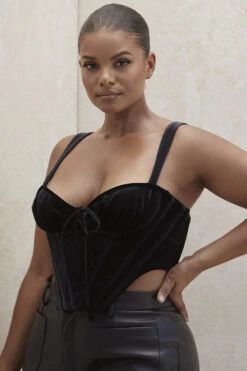 Black Velvet Cupped Corset Top -Traumhafte Kleider aayla 11