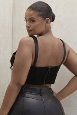 Black Velvet Cupped Corset Top -Traumhafte Kleider aayla 14