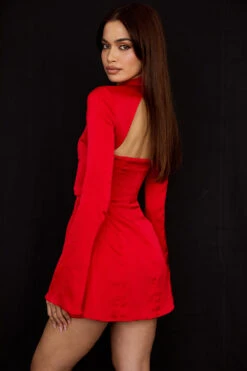 Scarlet Satin Mini Dress 24 Scarlet Satin Mini Dress -Traumhafte Kleider alyssa scarlet 4