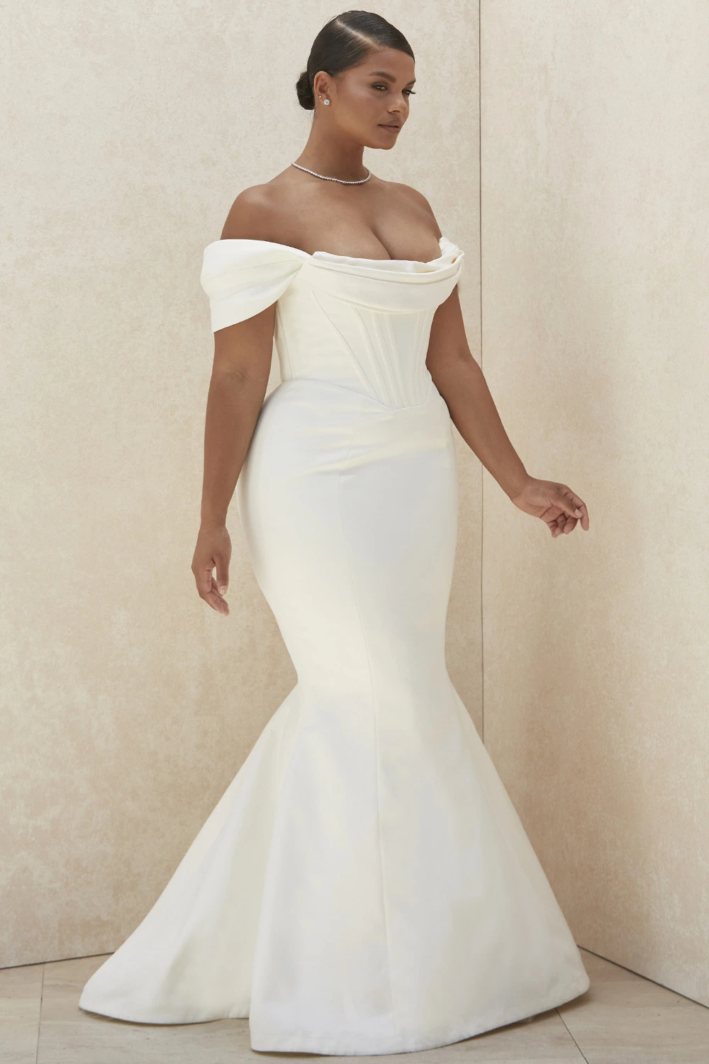 Ivory Corset Off Shoulder Bridal Gown - Limited Edition 11 Ivory Corset Off Shoulder Bridal Gown - Limited Edition – Bild 9