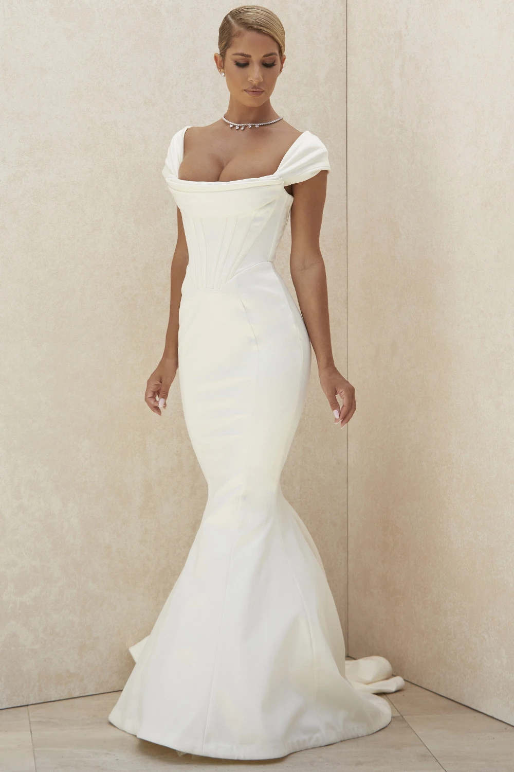 Ivory Corset Off Shoulder Bridal Gown - Limited Edition 8 Ivory Corset Off Shoulder Bridal Gown - Limited Edition – Bild 6