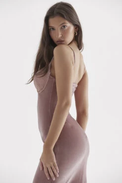 Soft Pink Velvet Midi Dress -Traumhafte Kleider azalea 20