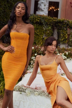 Tangerine Satin Pleated Corset Midi Dress 26 Tangerine Satin Pleated Corset Midi Dress -Traumhafte Kleider bianca o11