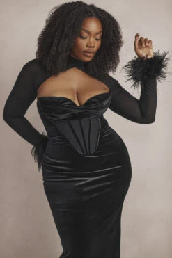 Black Velvet Corset Maxi Dress 37 Black Velvet Corset Maxi Dress -Traumhafte Kleider cb bodyshots22125903