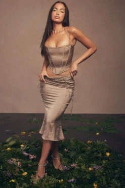 Latte Satin Corset 26 Latte Satin Corset -Traumhafte Kleider chantelle l13