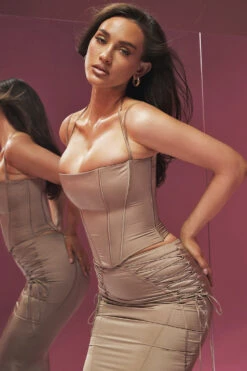 Latte Satin Corset 29 Latte Satin Corset -Traumhafte Kleider chantelle l51