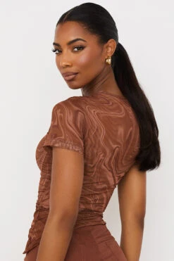 Cocoa Swirl Print Asymmetric T-shirt 16 Cocoa Swirl Print Asymmetric T-shirt -Traumhafte Kleider claudie 6b