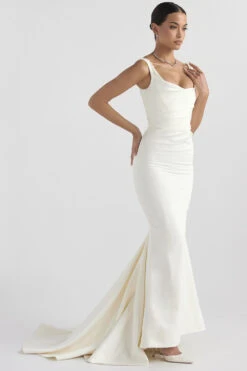 Off White Satin Mermaid Bridal Gown -Traumhafte Kleider emilie 7