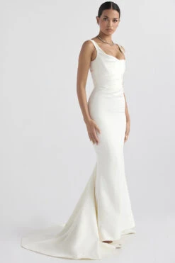 Off White Satin Mermaid Bridal Gown -Traumhafte Kleider emilie 9