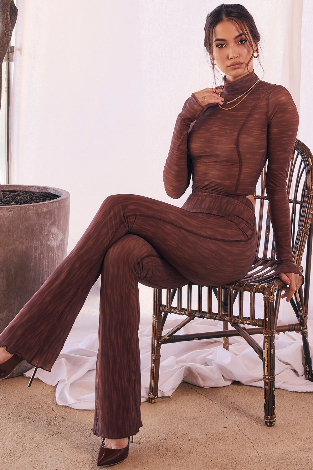 Chocolate Print Mesh Flared Trousers 14 Chocolate Print Mesh Flared Trousers – Bild 12