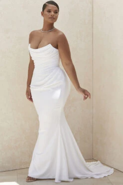 Ivory Draped Strapless Bridal Gown - Limited Edition -Traumhafte Kleider esmee 12