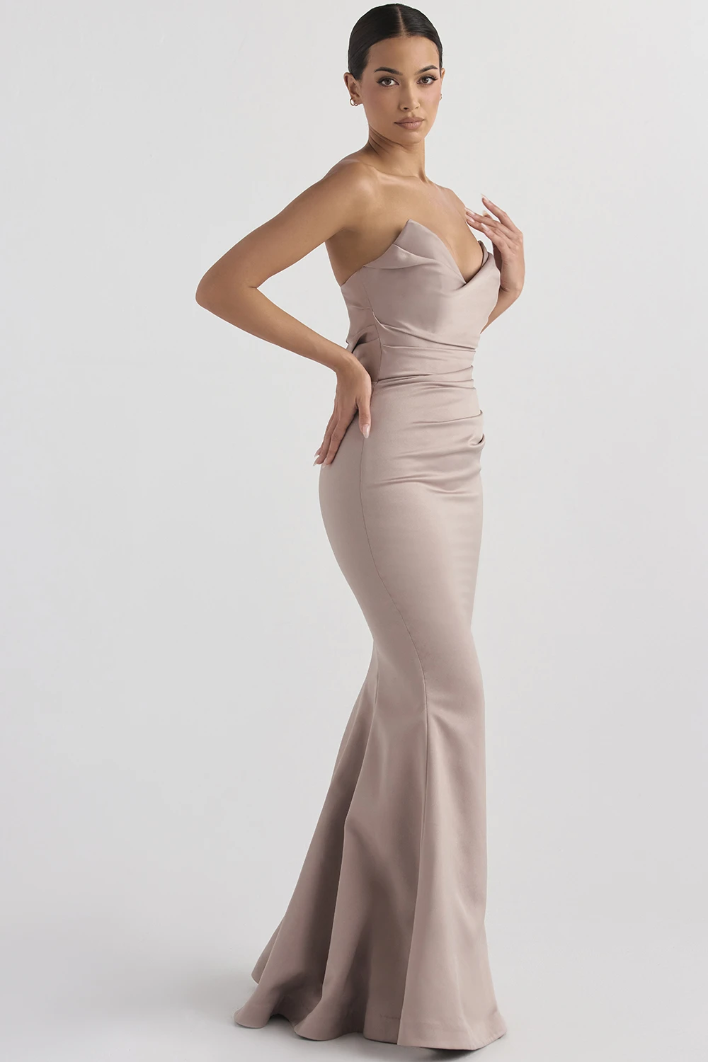 Mushroom Satin Strapless Gown 7 Mushroom Satin Strapless Gown – Bild 5