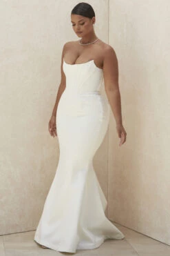Ivory Strapless Corset Bridal Gown - Limited Edition 27 Ivory Strapless Corset Bridal Gown - Limited Edition -Traumhafte Kleider ines 10