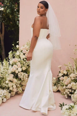 Ivory Strapless Corset Bridal Gown - Limited Edition 22 Ivory Strapless Corset Bridal Gown - Limited Edition -Traumhafte Kleider ines white 16