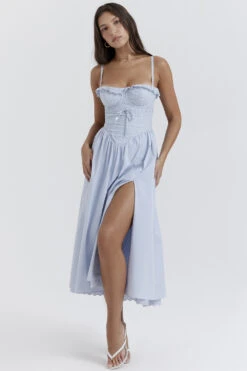 Soft Blue Broderie Anglais Midi SunDress -Traumhafte Kleider jaime 2