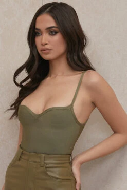 Olive Sweetheart Neckline Bandage Bodysuit -Traumhafte Kleider kamila 9a