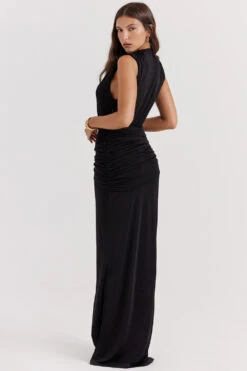 Black Plunge Maxi Dress 26 Black Plunge Maxi Dress -Traumhafte Kleider larelle 12