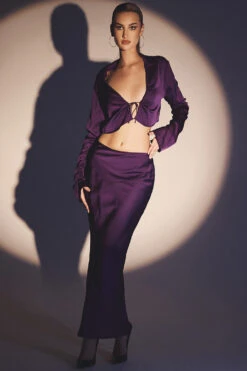 Grape Satin Cropped Tie Front Top -Traumhafte Kleider lavender p15