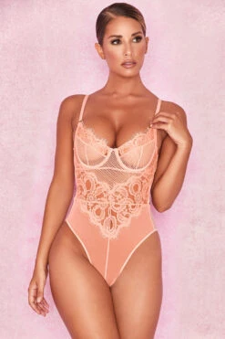 Peach Lace Bodysuit -Traumhafte Kleider nadia peach 4