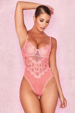 Pink Lace Bodysuit -Traumhafte Kleider nadia pink 3