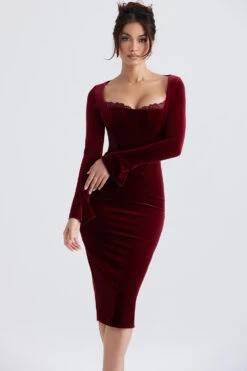 Wine Velvet Corset Dress -Traumhafte Kleider solaine 4