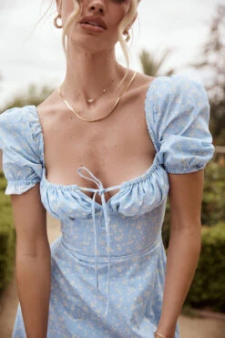 Blue Ivory Floral Puff Sleeve Midi Dress -Traumhafte Kleider tallulah b55