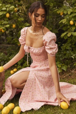 Pink Floral Puff Sleeve Midi Dress 27 Pink Floral Puff Sleeve Midi Dress -Traumhafte Kleider tallulah p21