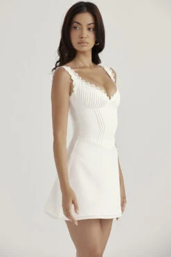 White Pin Tuck Mini Dress -Traumhafte Kleider tilly 6