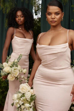 Blush Satin Fishtail Gown -Traumhafte Kleider violettab44