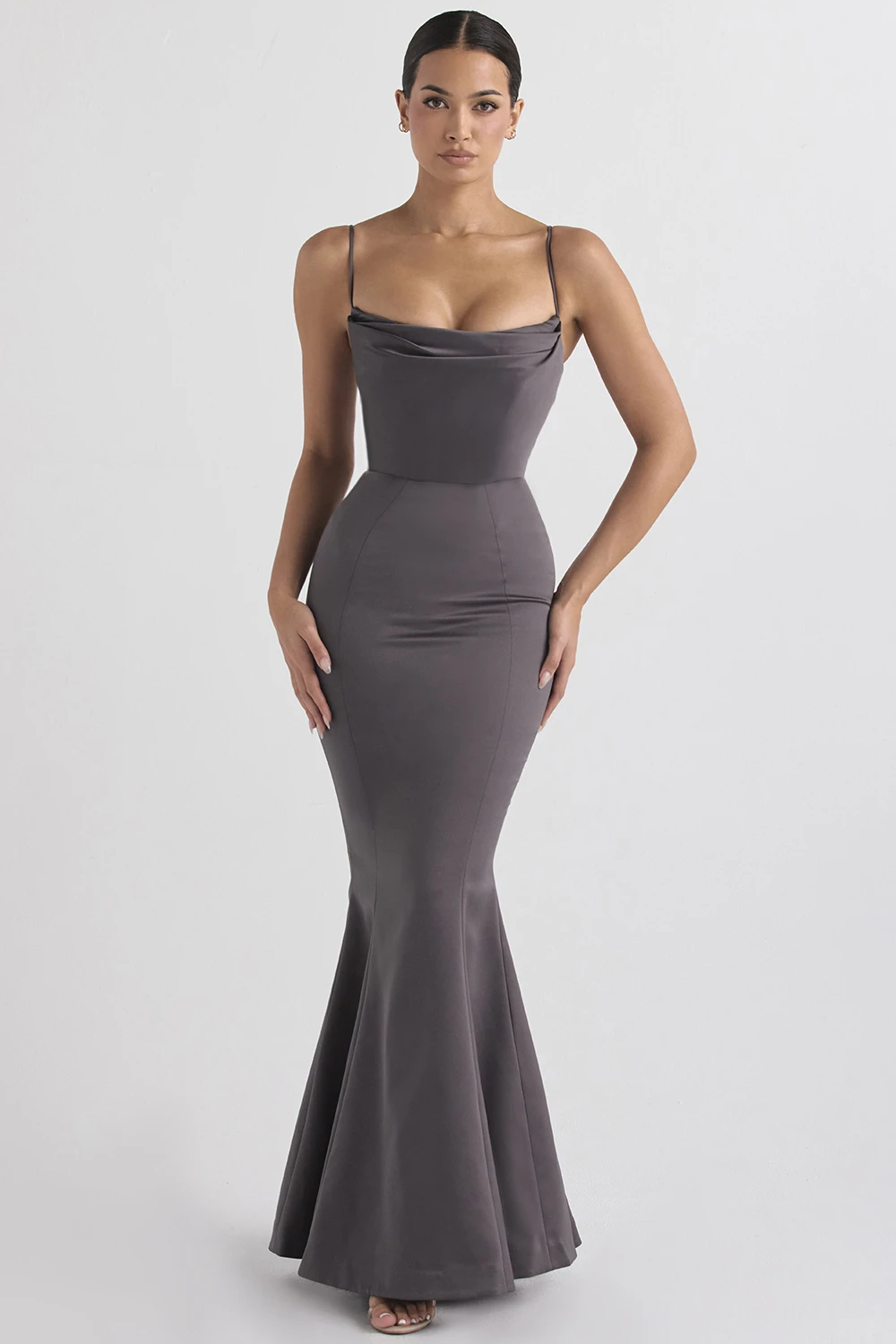 Shadow Satin Fishtail Gown 5 Shadow Satin Fishtail Gown – Bild 3