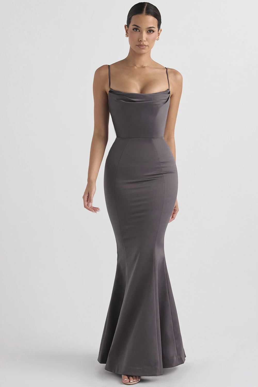 Shadow Satin Fishtail Gown 7 Shadow Satin Fishtail Gown – Bild 5