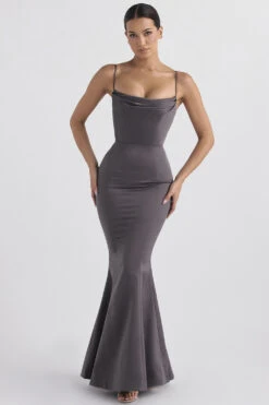 Shadow Satin Fishtail Gown 19 Shadow Satin Fishtail Gown -Traumhafte Kleider violette dg 4g
