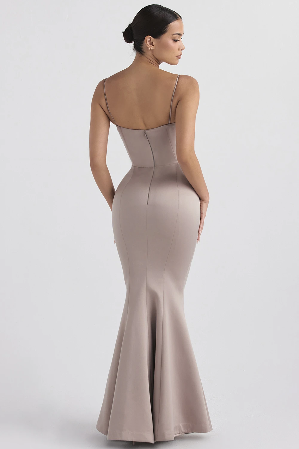 Mushroom Satin Fishtail Gown 9 Mushroom Satin Fishtail Gown – Bild 7